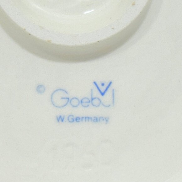 Goebel Hummel #363 Big Housecleaning - TMK5- West Germany (1970s) - Picture 12 of 12